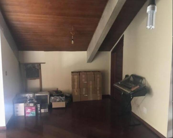 Casa à venda com 4 quartos, 620m² - Foto 16