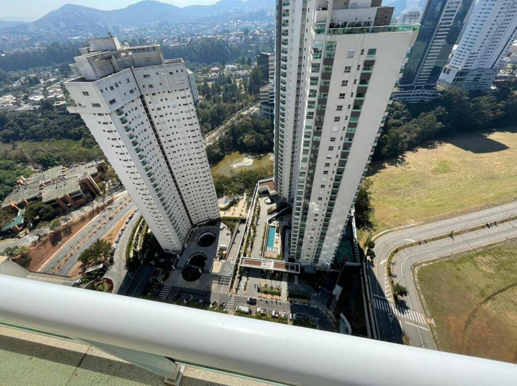 Apartamento à venda com 4 quartos, 176m² - Foto 6