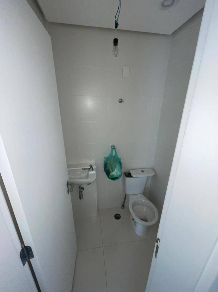 Apartamento à venda com 4 quartos, 176m² - Foto 13