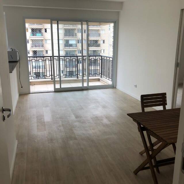 Apartamento à venda com 1 quarto, 50m² - Foto 2