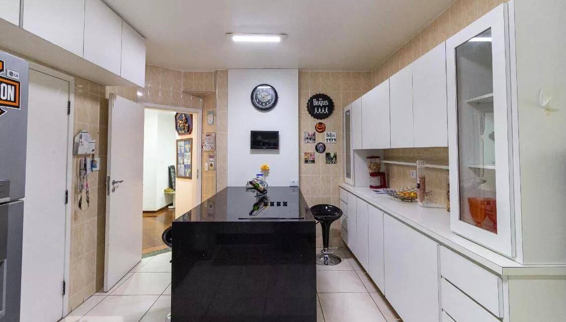 Apartamento à venda com 3 quartos, 167m² - Foto 5