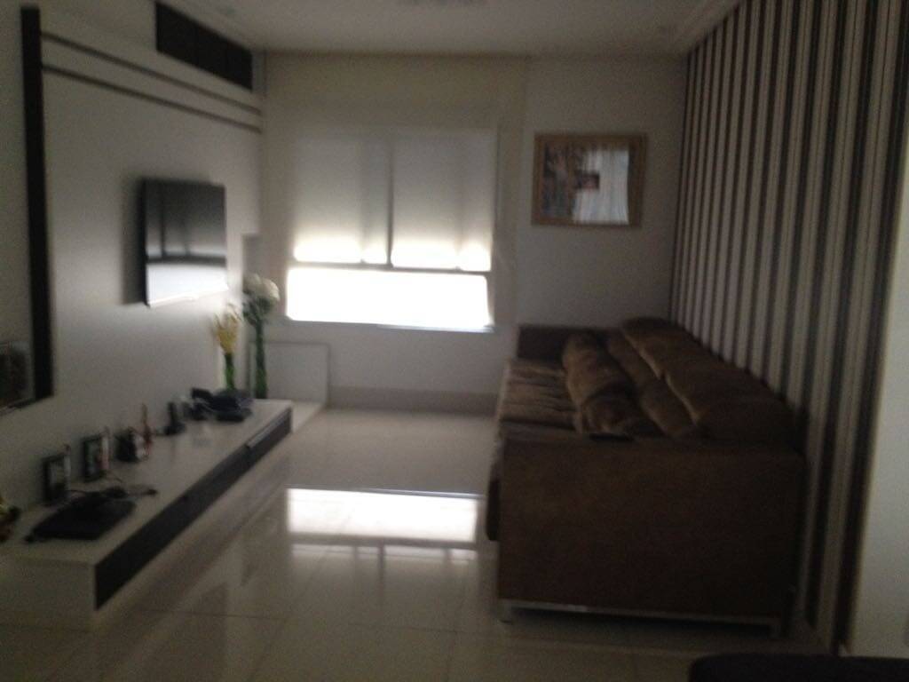 Apartamento à venda com 3 quartos, 196m² - Foto 3