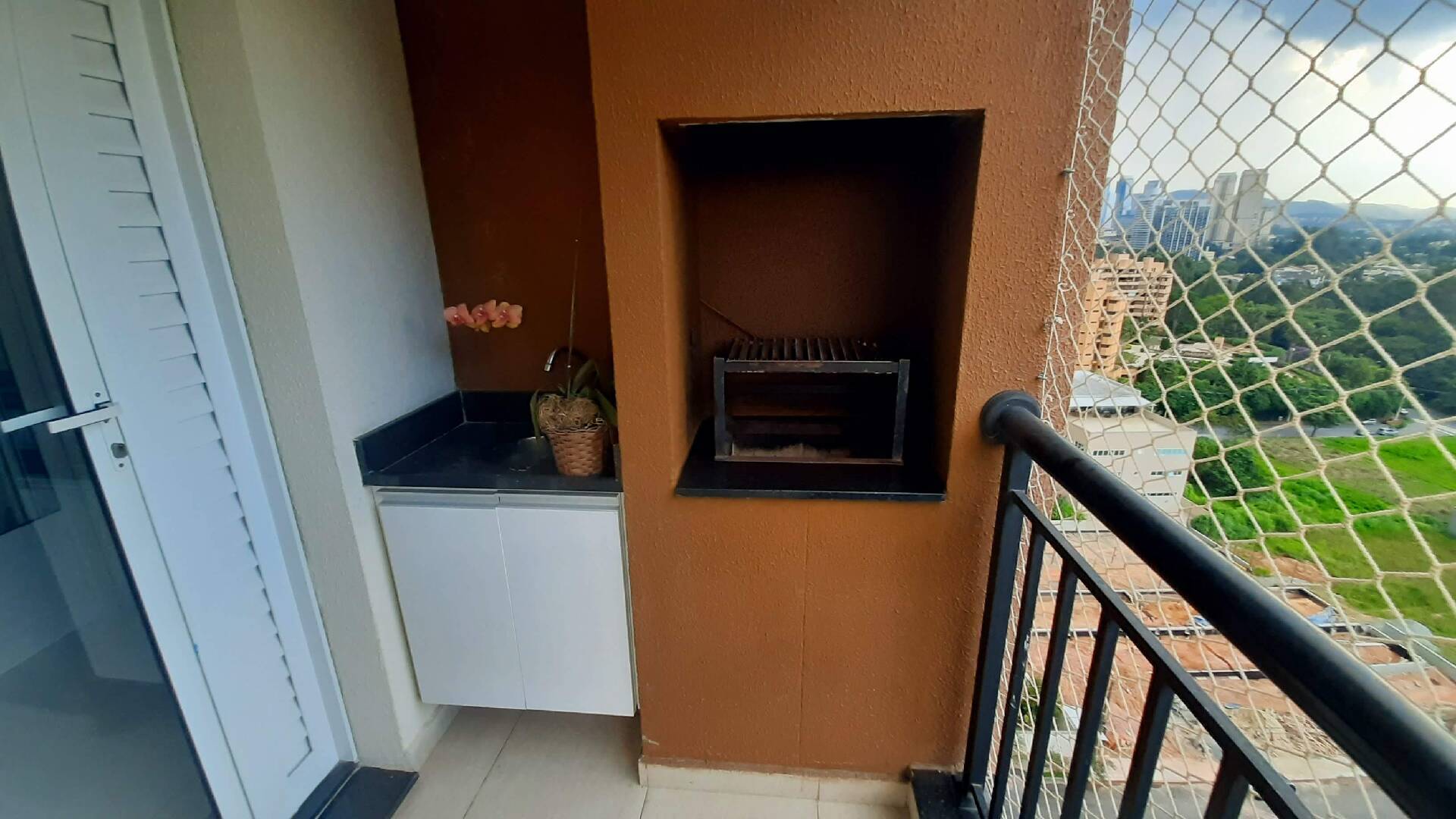 Apartamento à venda com 1 quarto, 72m² - Foto 2