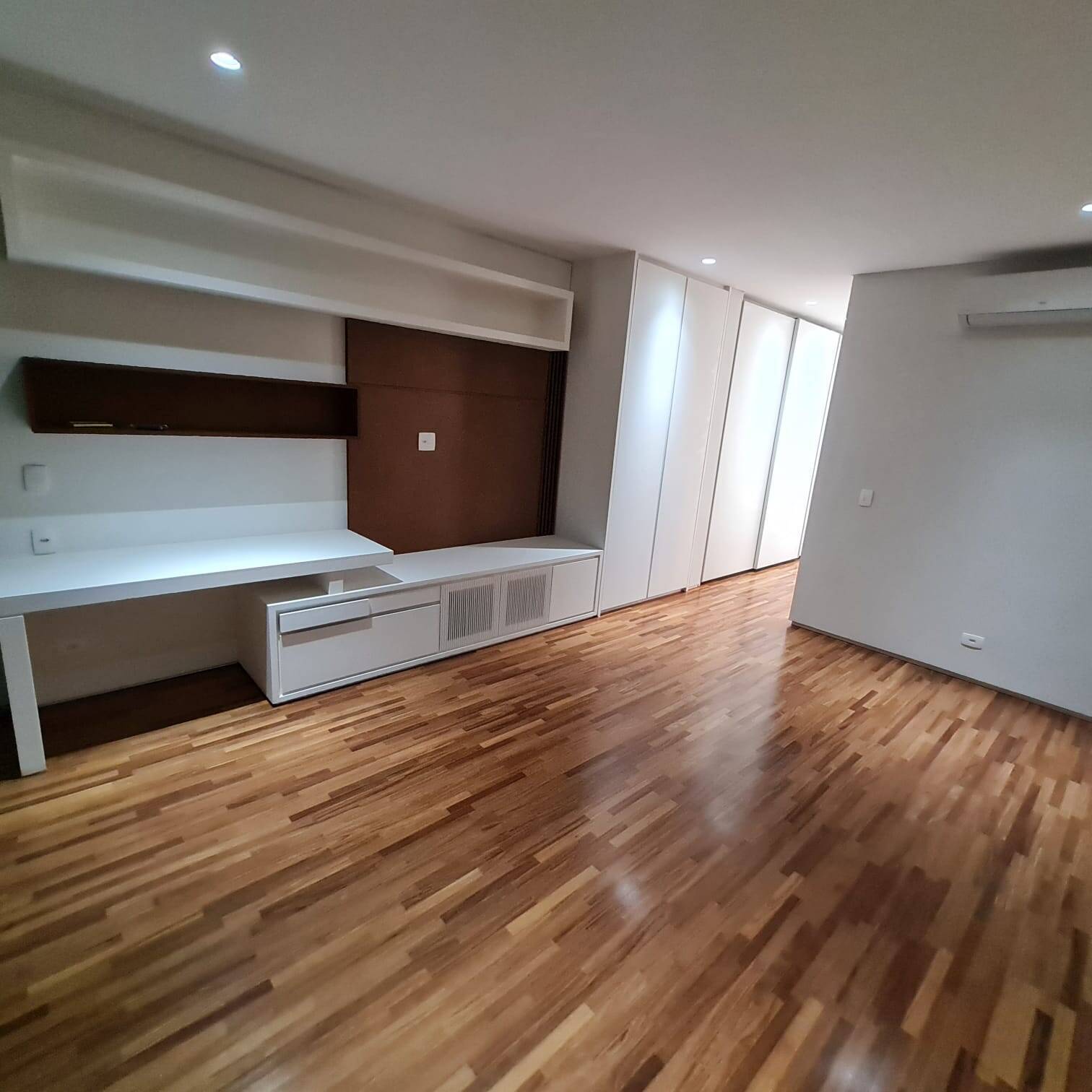 Casa de Condomínio à venda com 5 quartos, 860m² - Foto 32