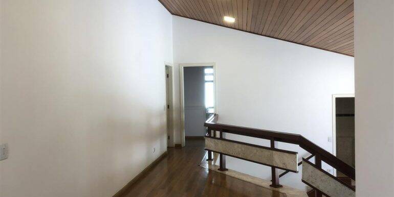 Casa para alugar com 4 quartos, 872m² - Foto 3