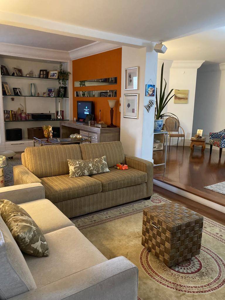 Apartamento para alugar com 3 quartos, 164m² - Foto 2