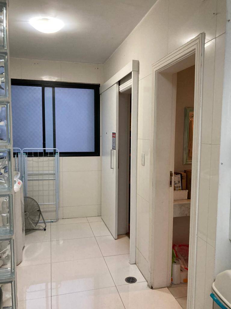 Apartamento para alugar com 3 quartos, 164m² - Foto 35