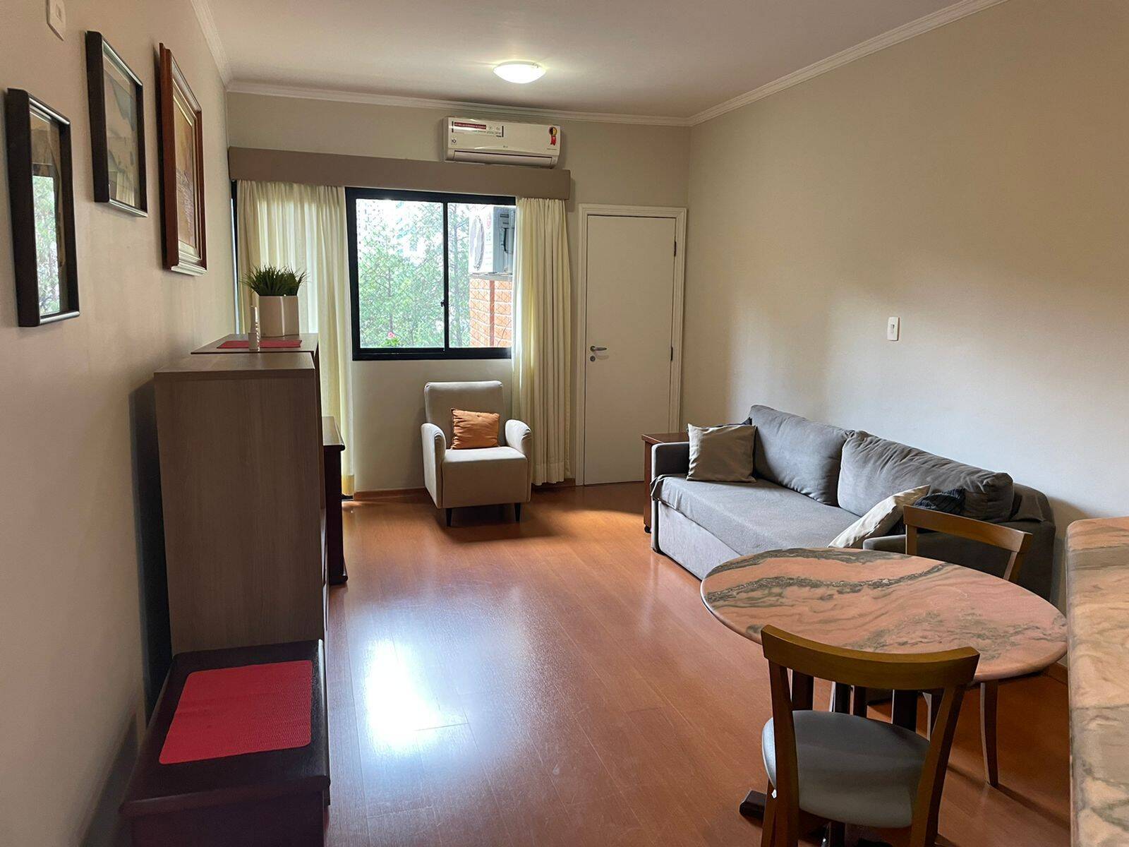 Apartamento para alugar com 1 quarto, 55m² - Foto 2