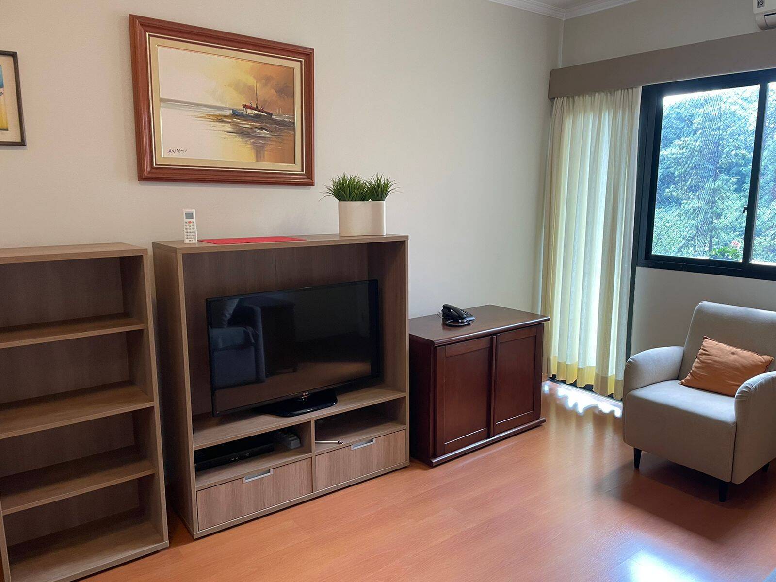 Apartamento para alugar com 1 quarto, 55m² - Foto 4