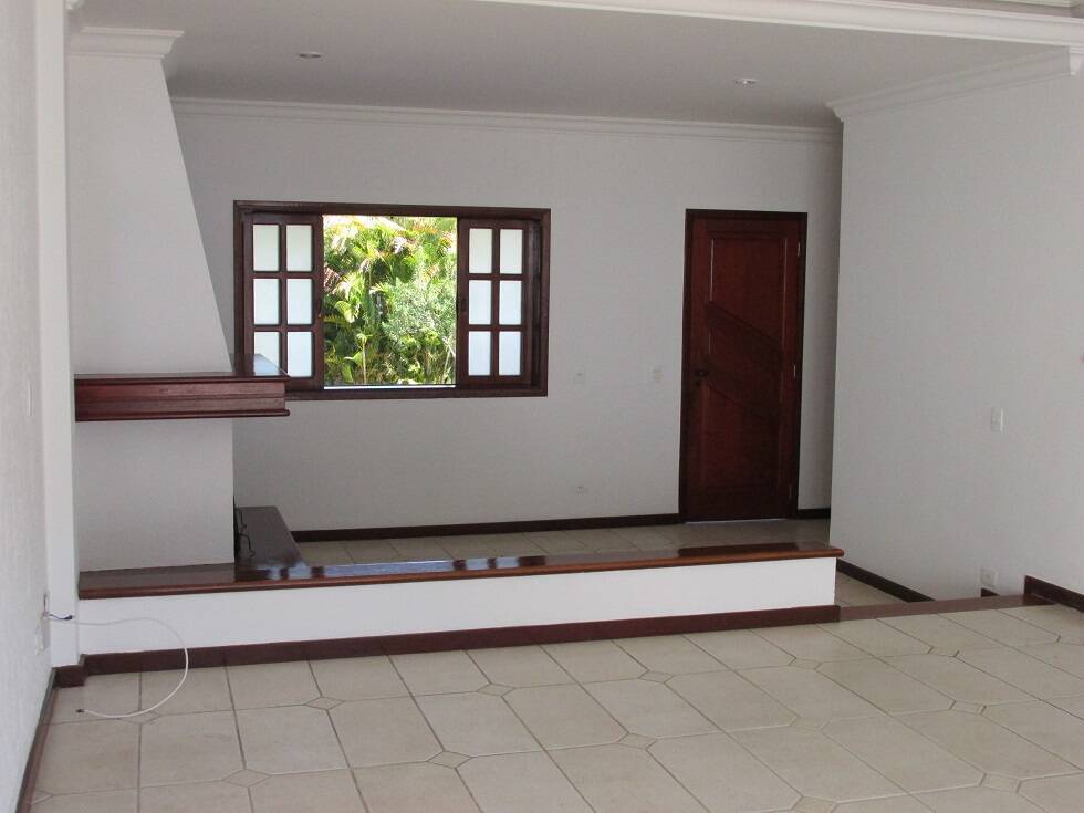 Casa à venda com 5 quartos, 400m² - Foto 9