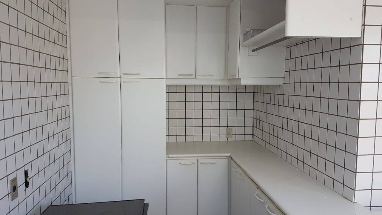 Casa à venda com 3 quartos, 400m² - Foto 8