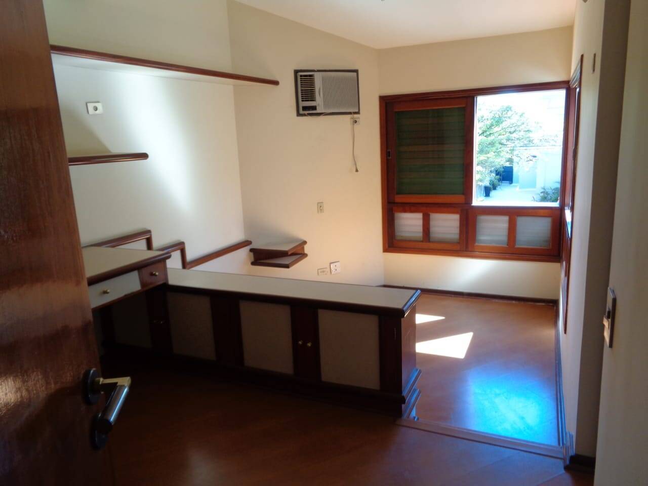 Casa à venda com 3 quartos, 400m² - Foto 16