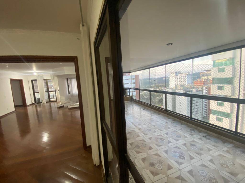 Apartamento à venda com 4 quartos, 288m² - Foto 5