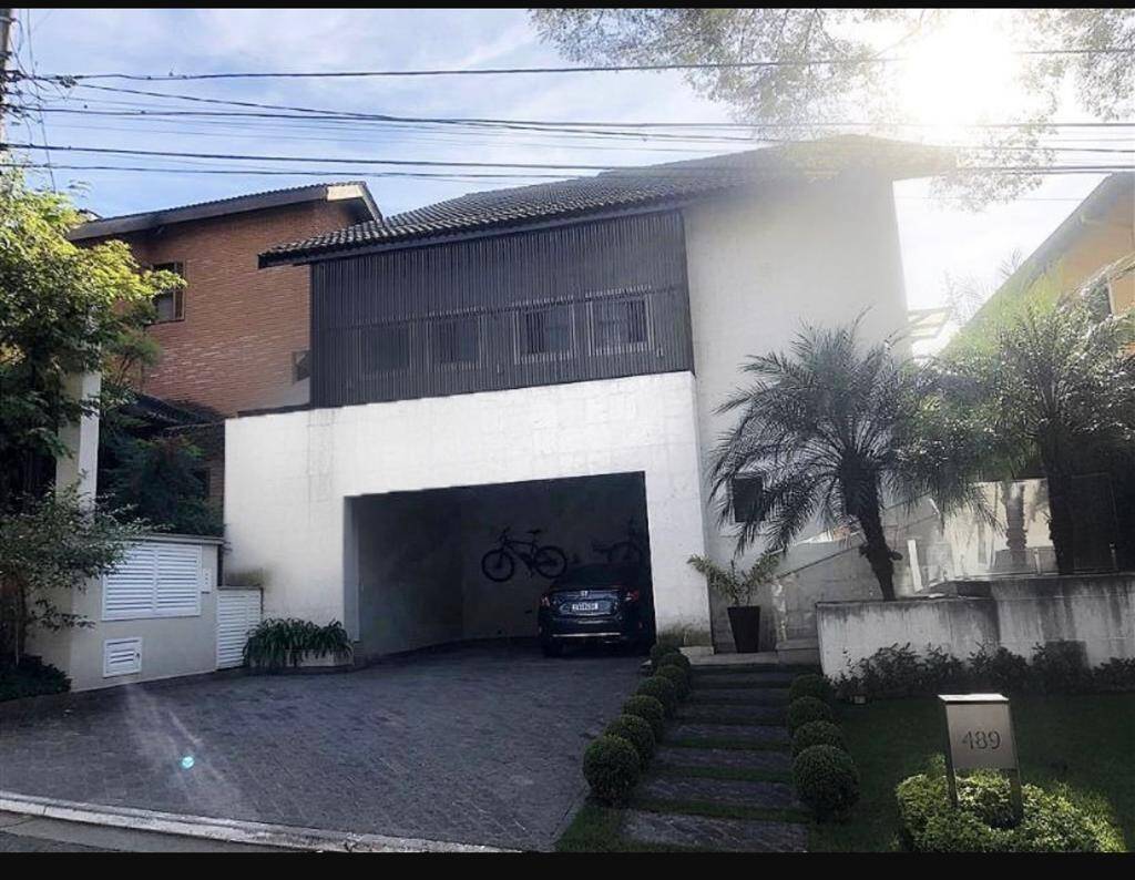 Casa para alugar com 4 quartos, 321m² - Foto 4