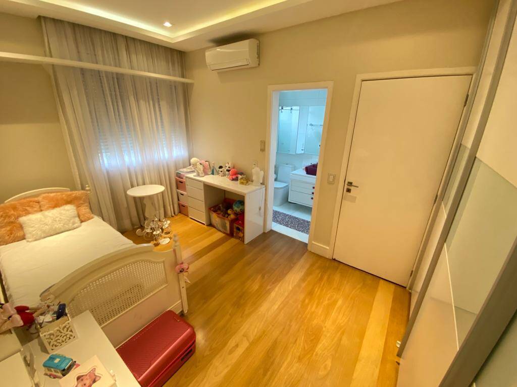 Apartamento à venda com 4 quartos, 284m² - Foto 23