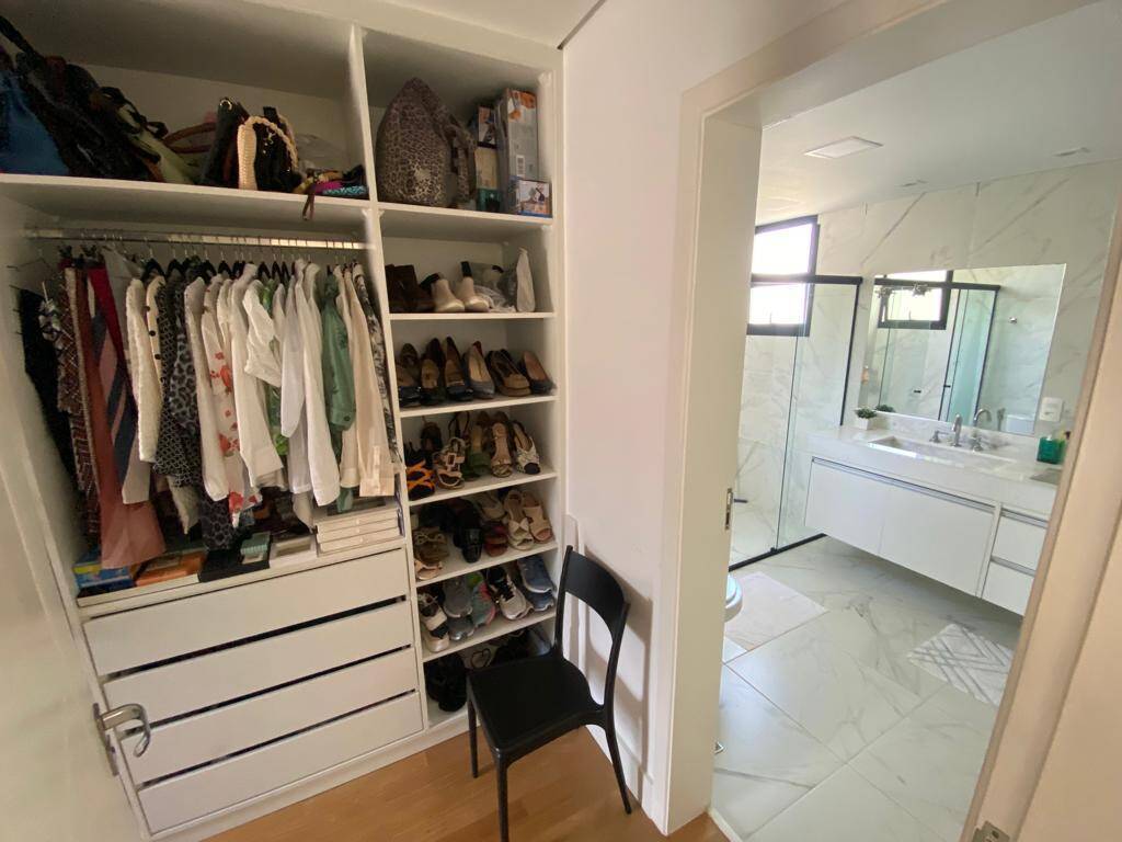 Casa à venda com 4 quartos, 305m² - Foto 26