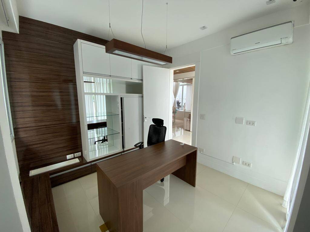 Casa à venda com 4 quartos, 480m² - Foto 46