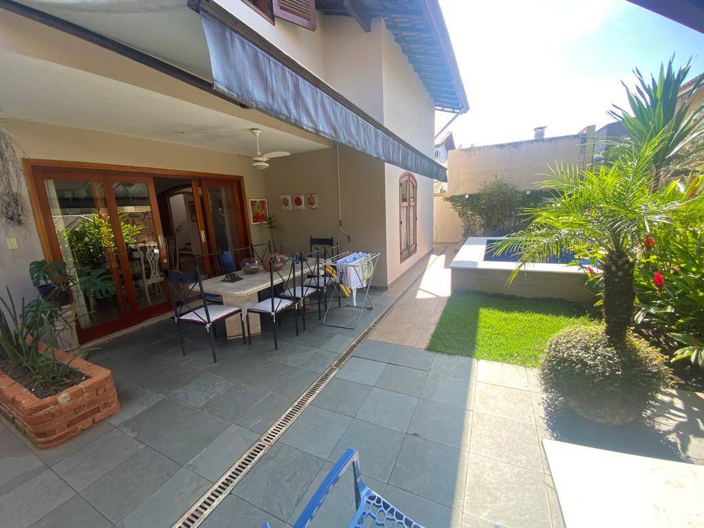 Casa à venda com 3 quartos, 360m² - Foto 6