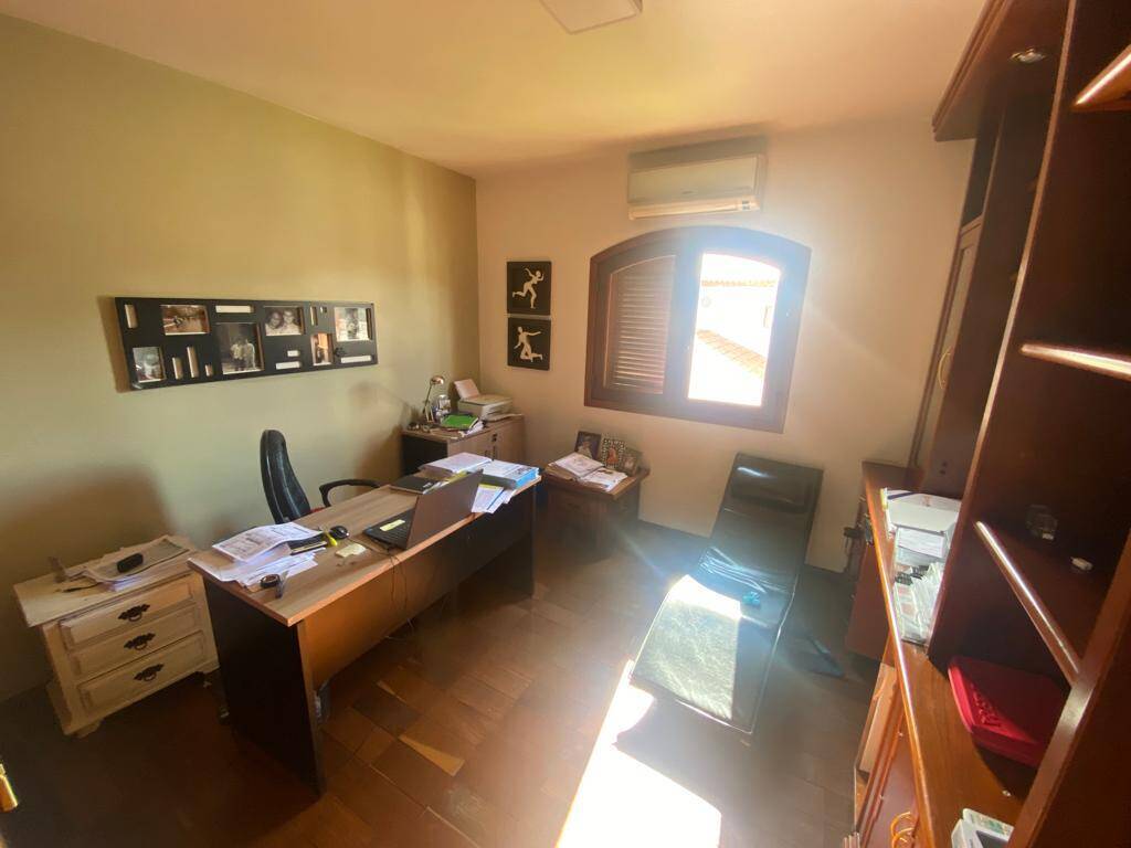 Casa à venda com 3 quartos, 360m² - Foto 11