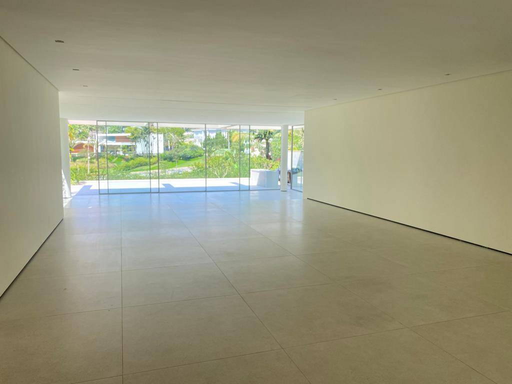 Casa à venda com 5 quartos, 950m² - Foto 4