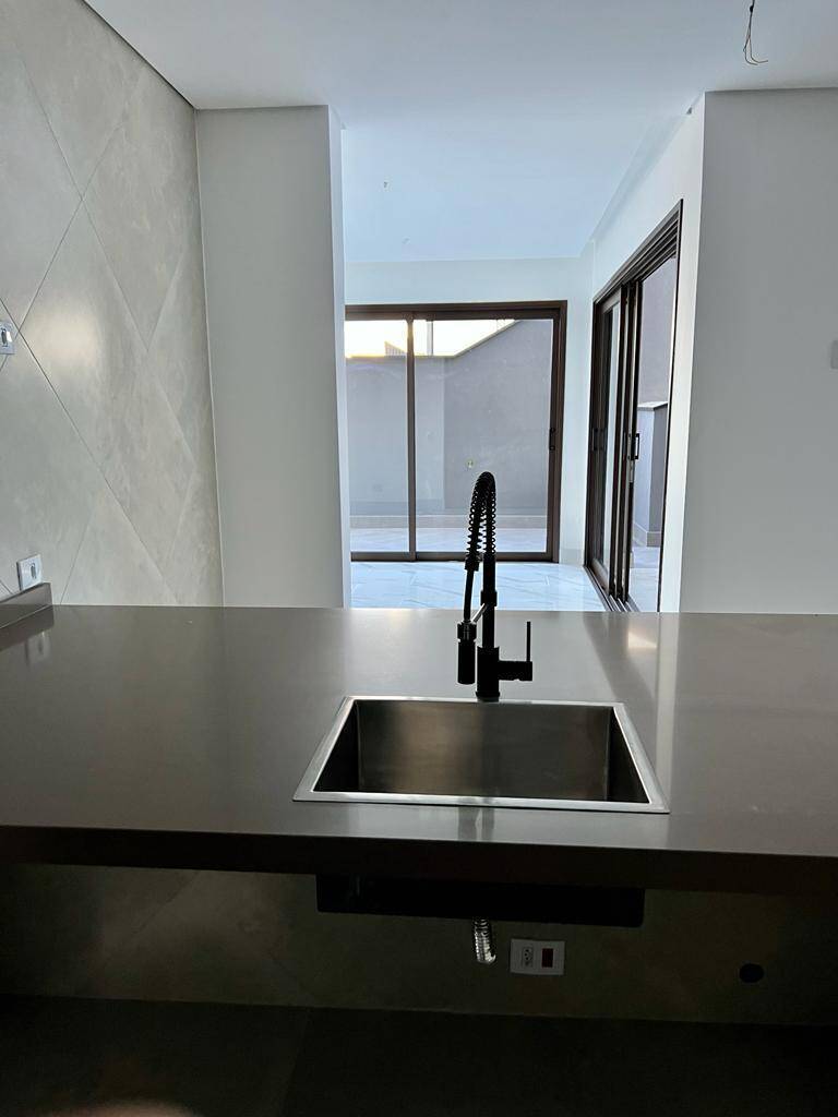 Casa à venda com 4 quartos, 420m² - Foto 6