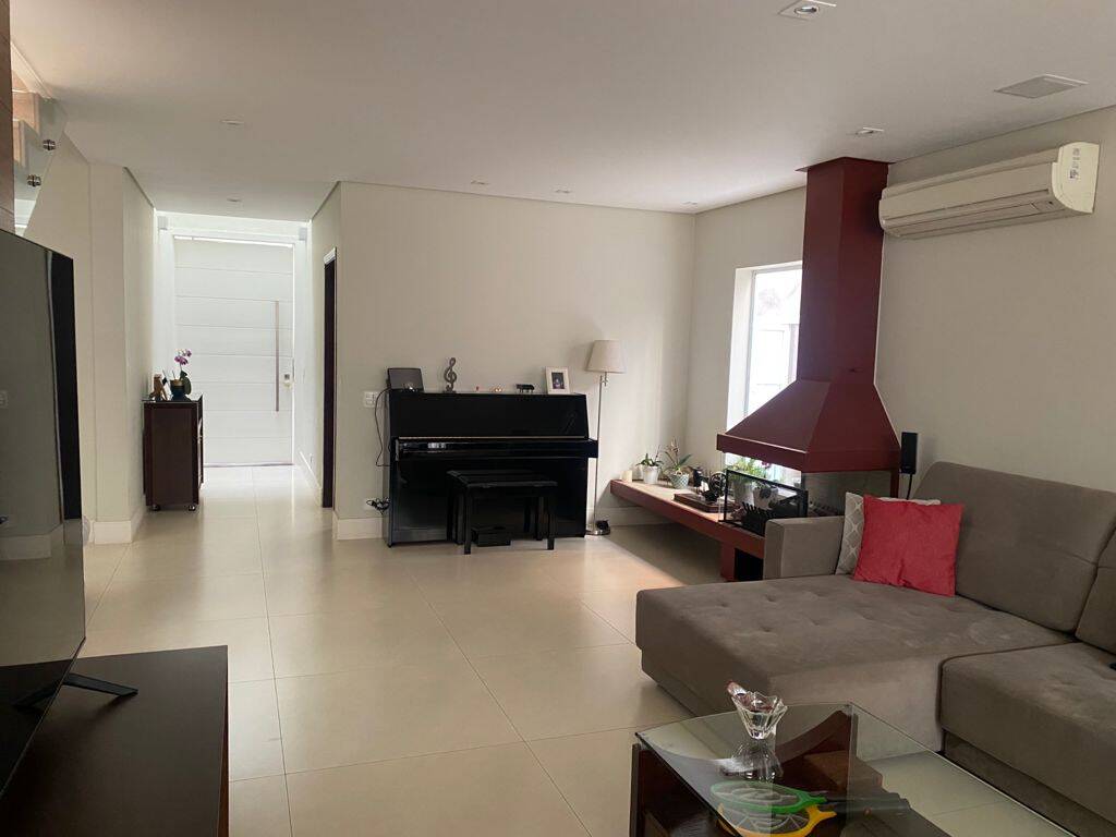 Casa à venda com 4 quartos, 270m² - Foto 16