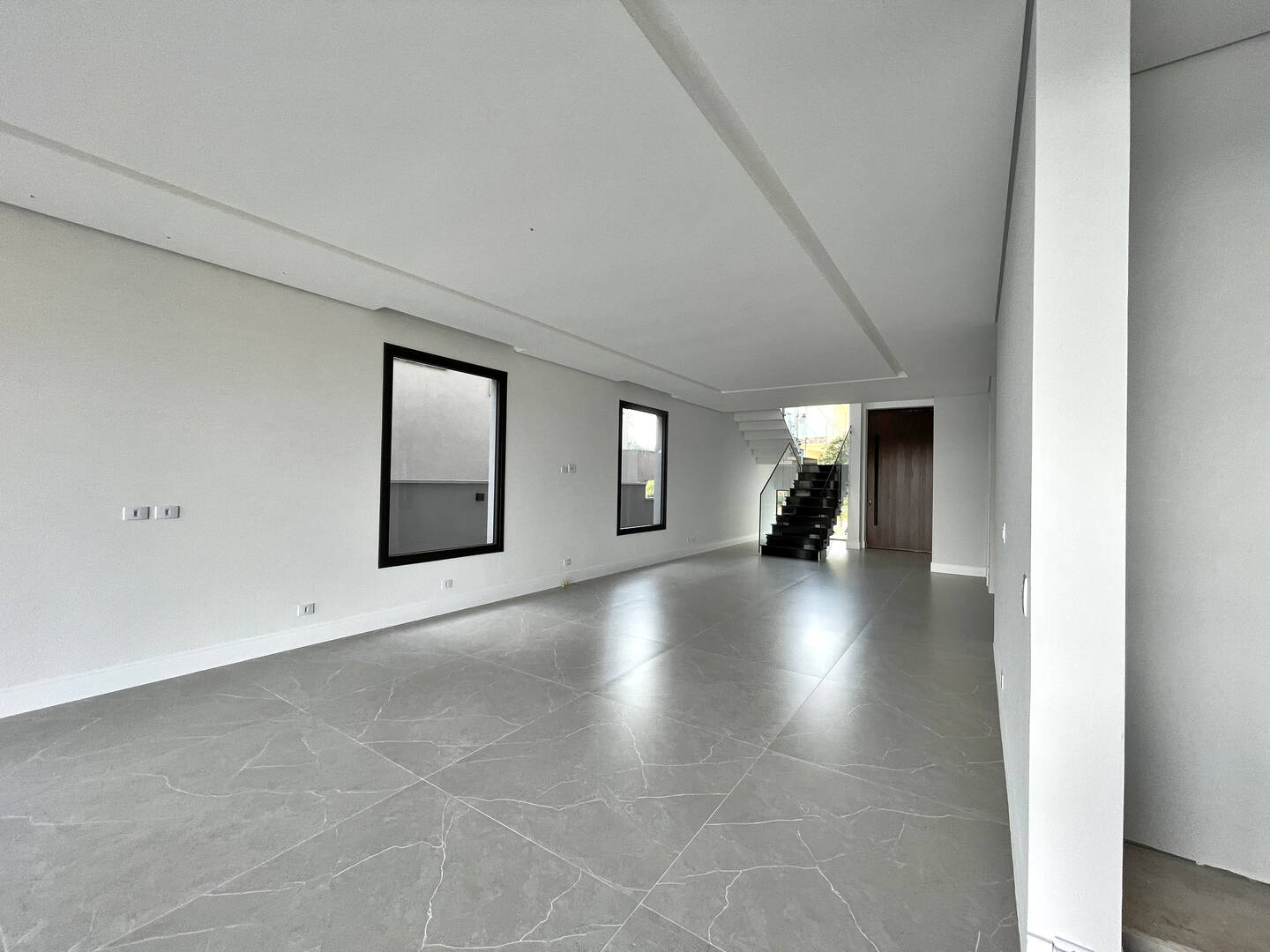 Casa à venda com 4 quartos, 350m² - Foto 14