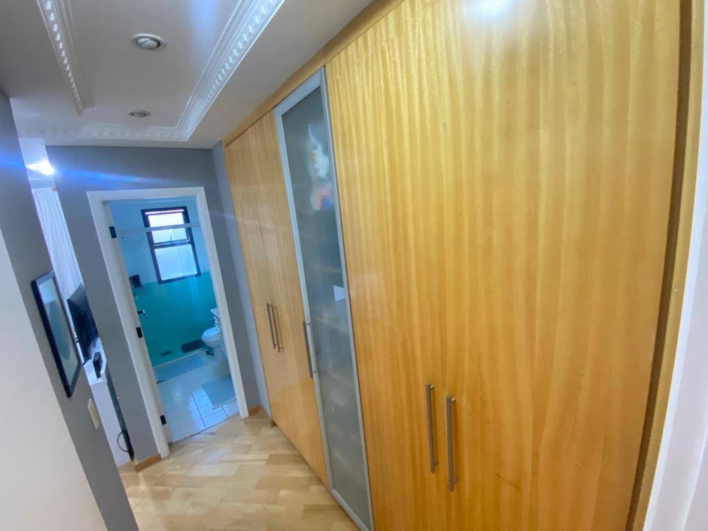 Apartamento à venda com 3 quartos, 154m² - Foto 20