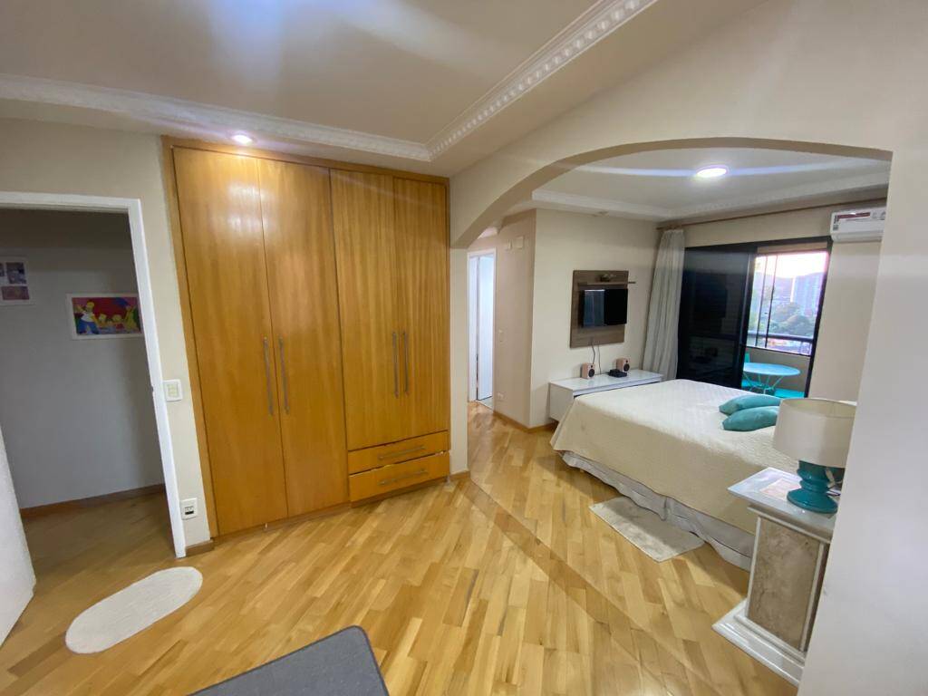 Apartamento à venda com 3 quartos, 154m² - Foto 21