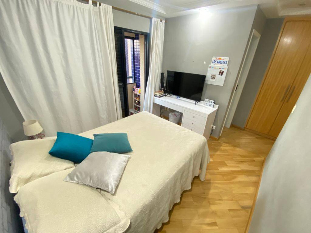 Apartamento à venda com 3 quartos, 154m² - Foto 28