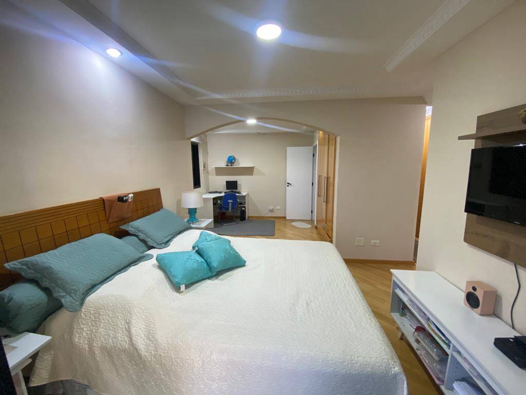 Apartamento à venda com 3 quartos, 154m² - Foto 18