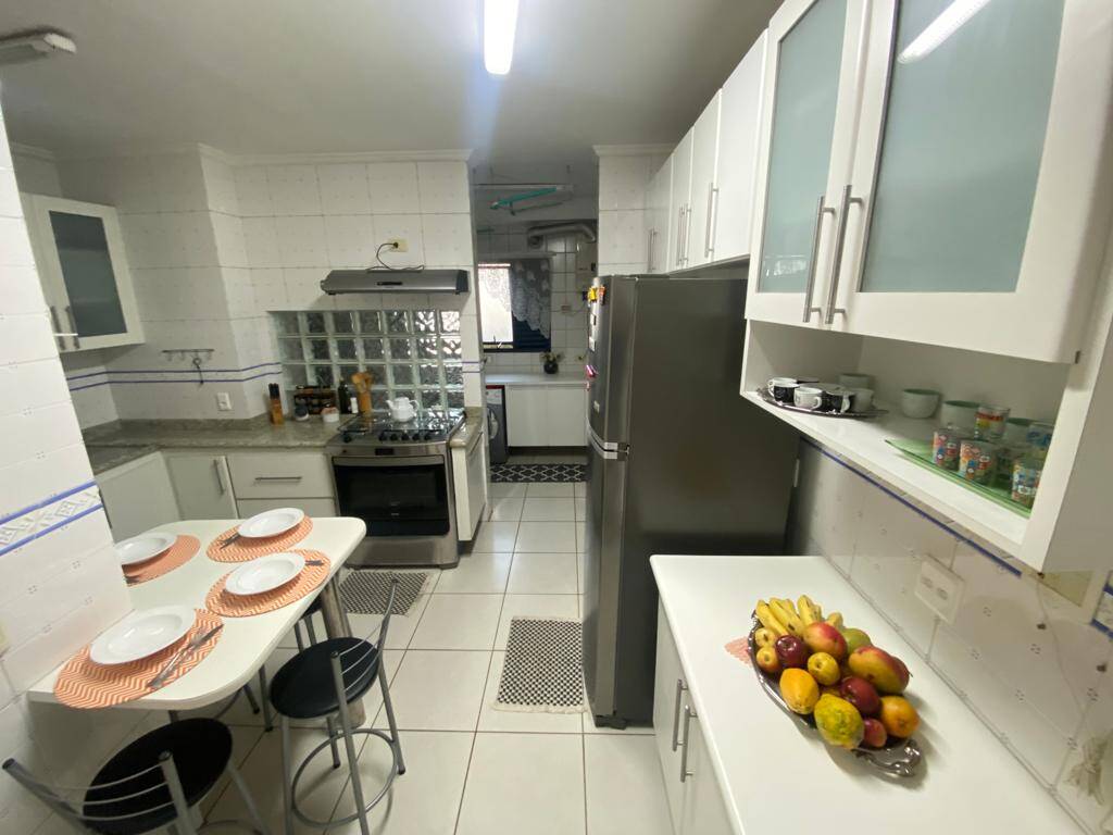 Apartamento à venda com 3 quartos, 154m² - Foto 12