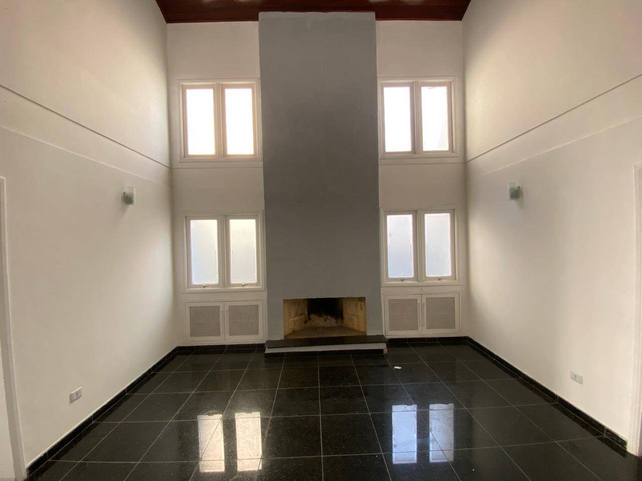 Casa para alugar com 4 quartos, 360m² - Foto 5