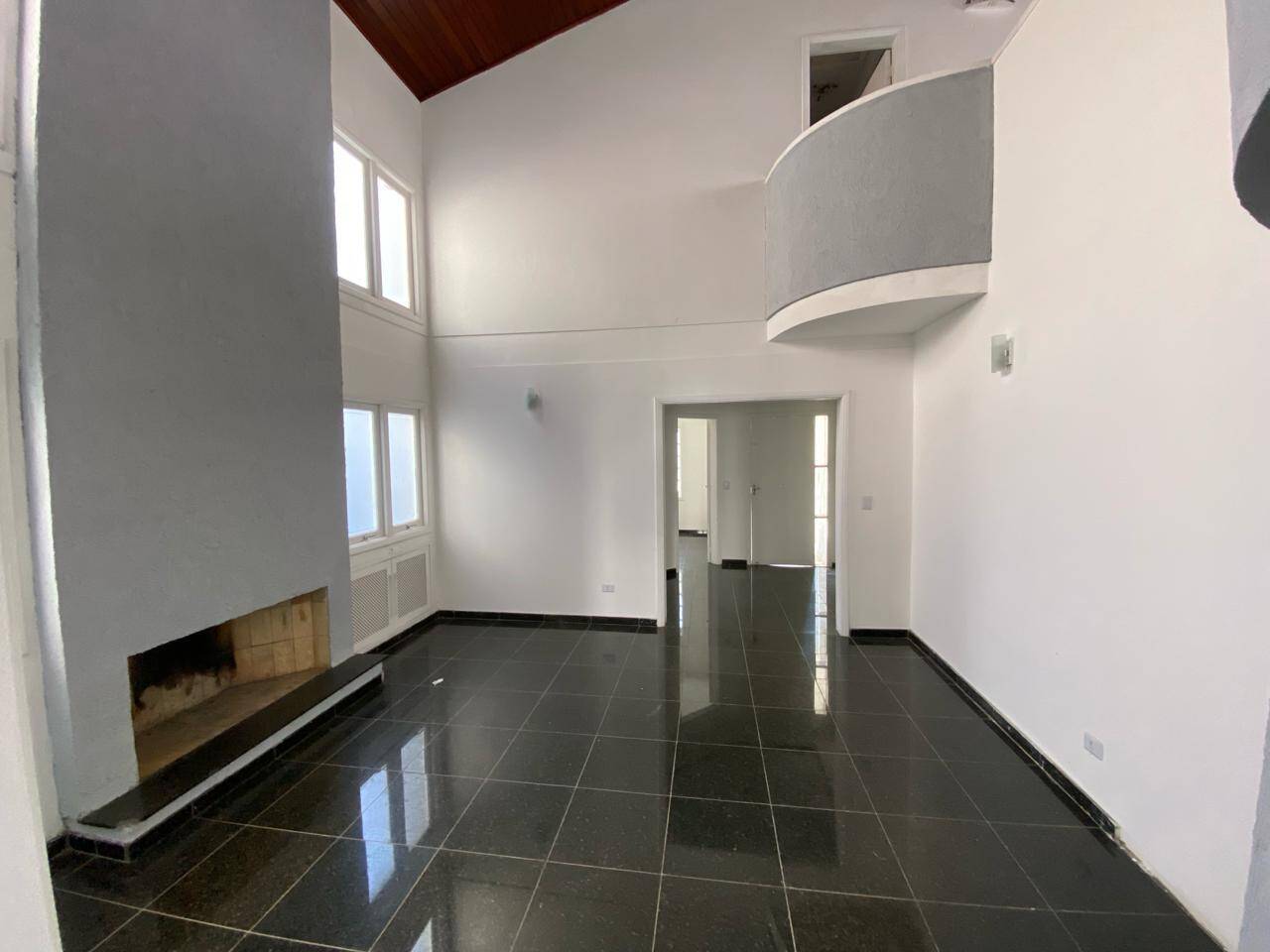 Casa para alugar com 4 quartos, 360m² - Foto 12