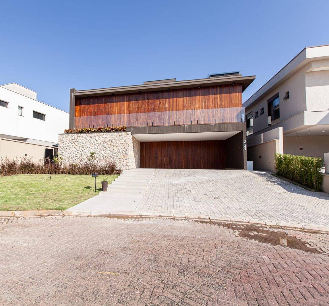 Casa à venda com 4 quartos, 400m² - Foto 2