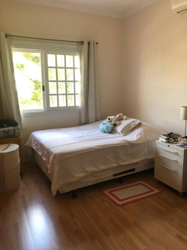 Casa à venda com 4 quartos, 329m² - Foto 12