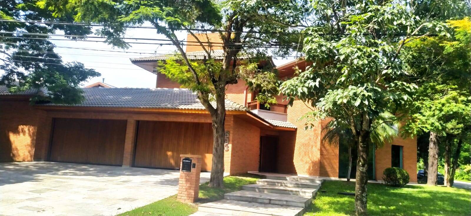 Casa para alugar com 4 quartos, 550m² - Foto 4