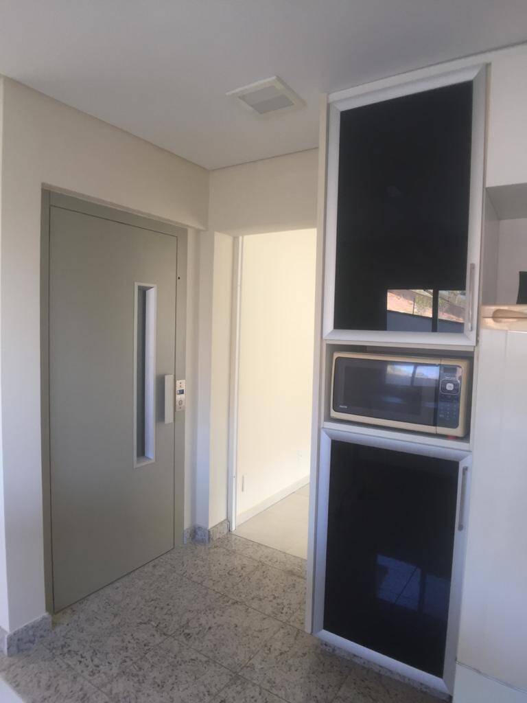 Casa à venda com 4 quartos, 450m² - Foto 19