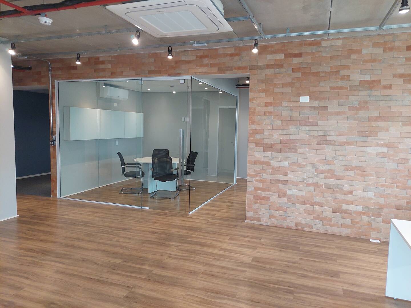 Conjunto Comercial-Sala à venda e aluguel, 230m² - Foto 1