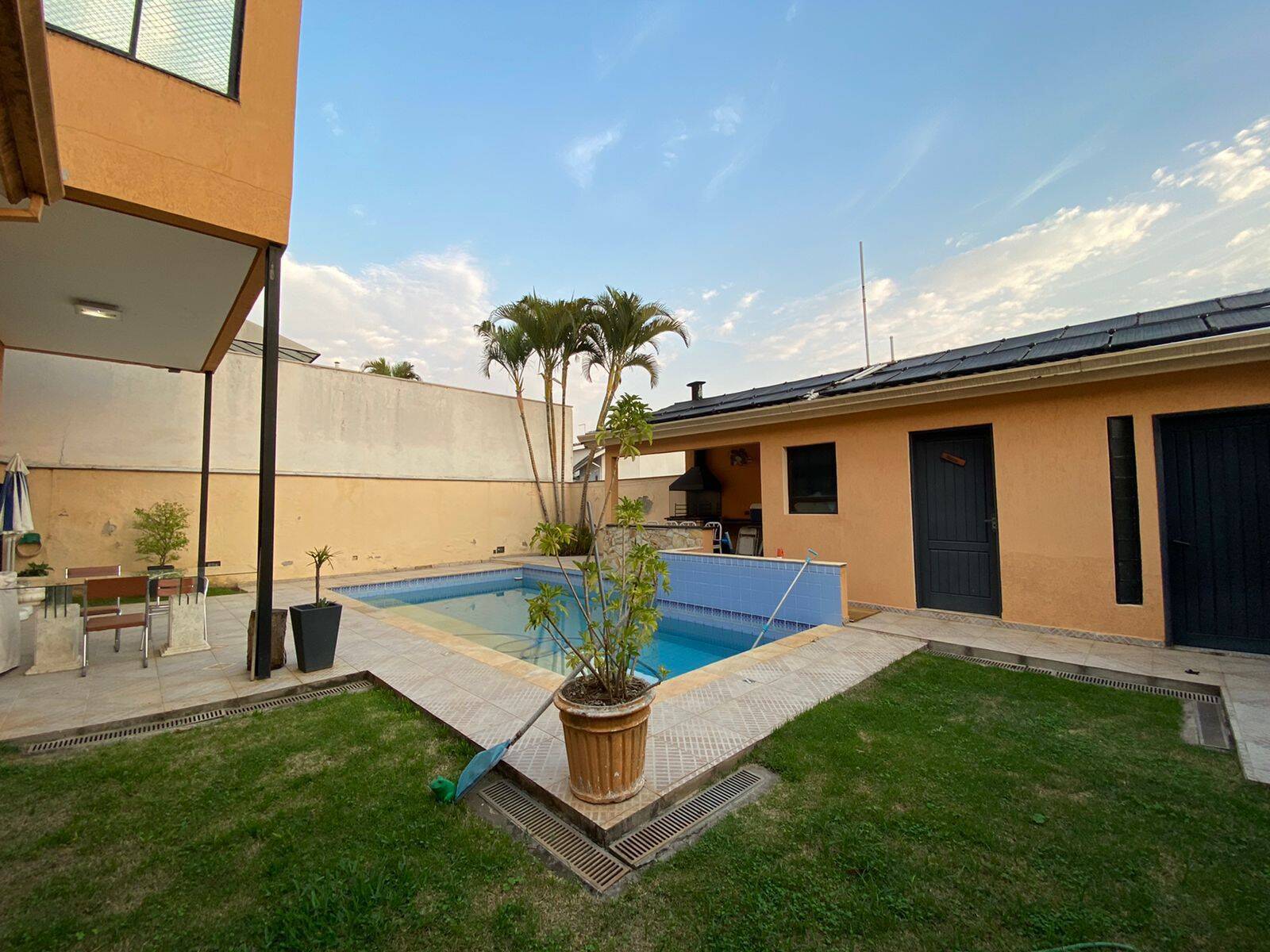 Casa à venda com 4 quartos, 400m² - Foto 16