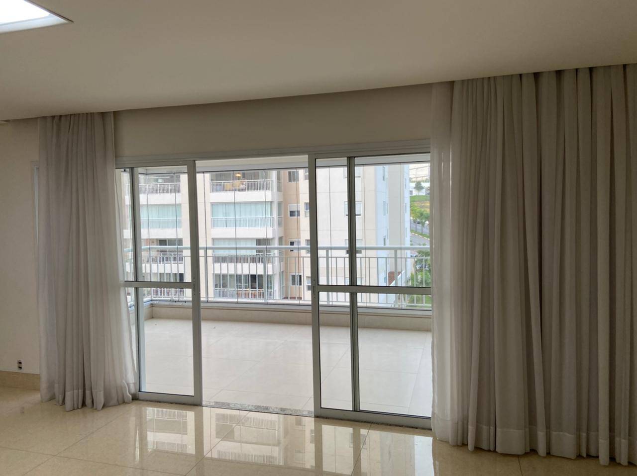 Apartamento à venda com 3 quartos, 158m² - Foto 4