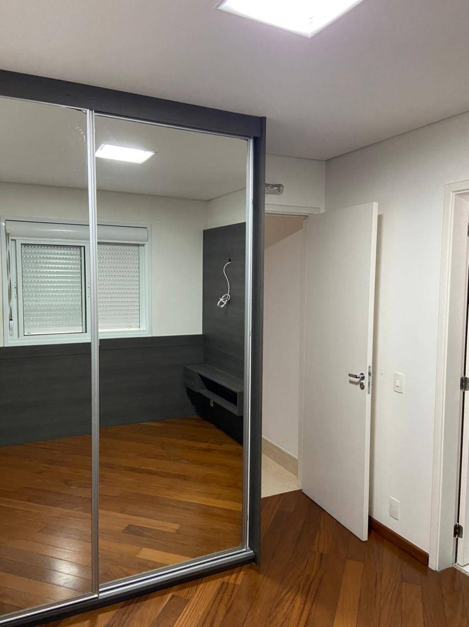 Apartamento à venda com 3 quartos, 158m² - Foto 13