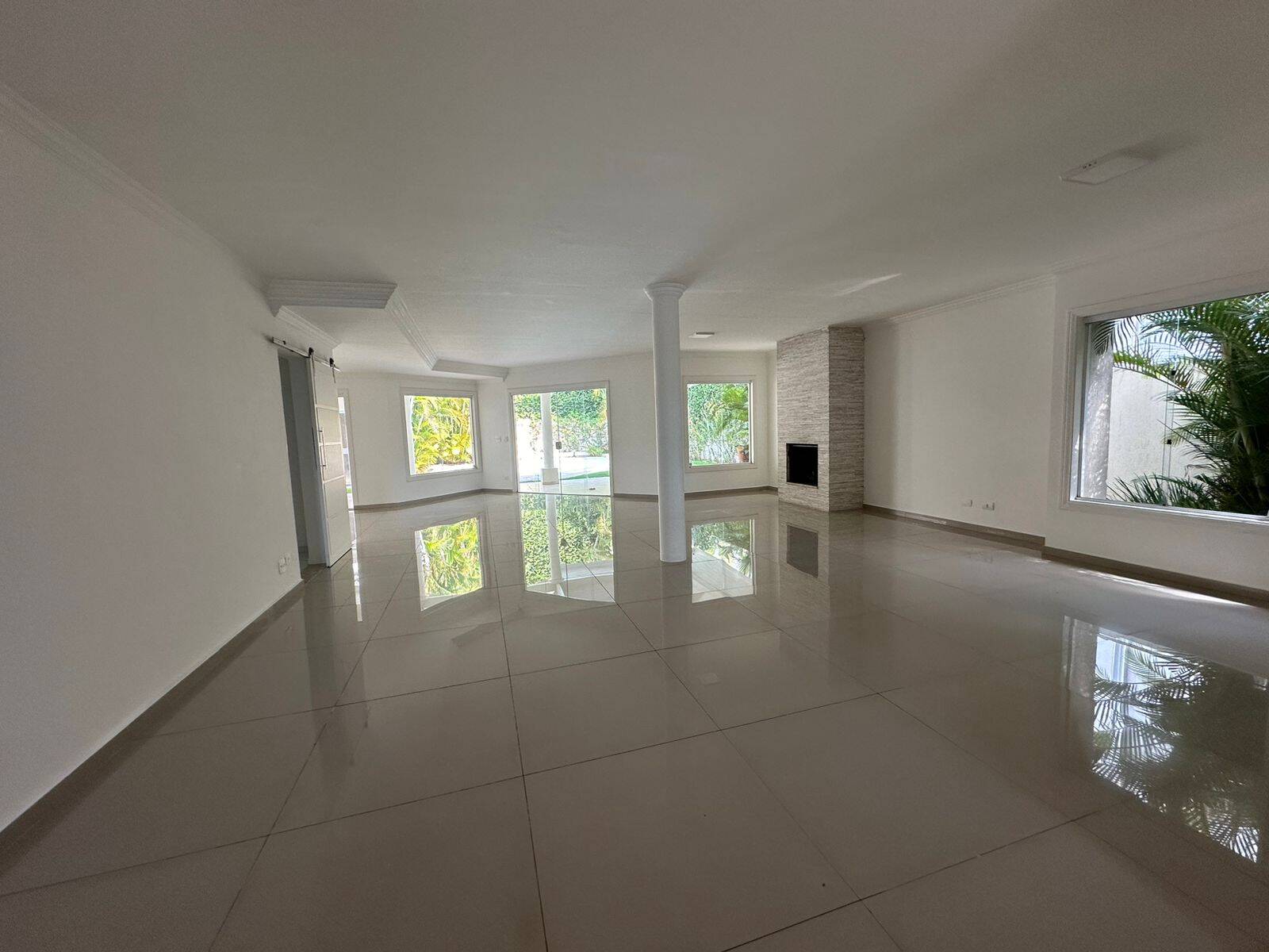 Casa à venda e aluguel com 4 quartos, 470m² - Foto 8