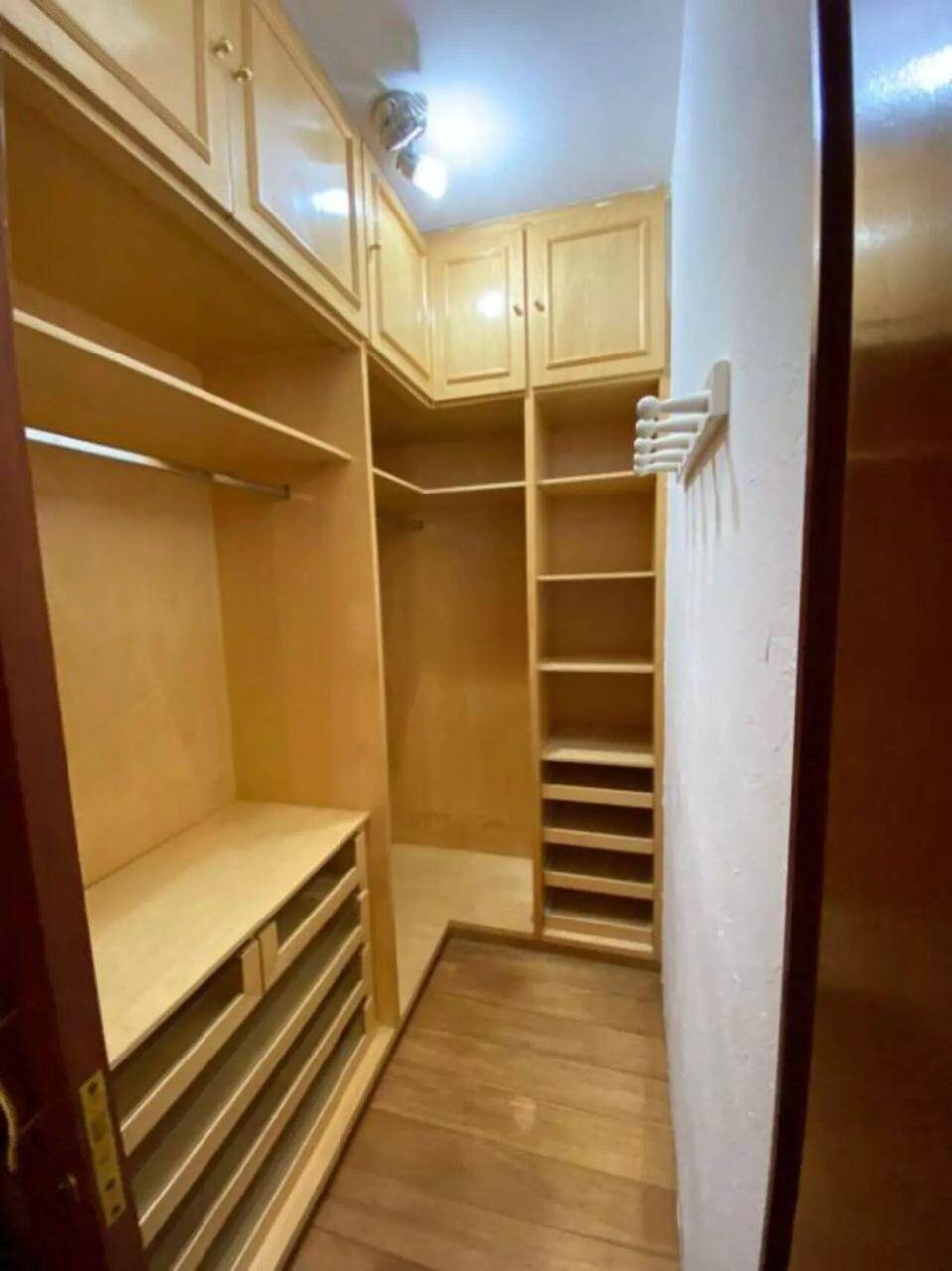 Apartamento para alugar com 5 quartos, 600m² - Foto 26