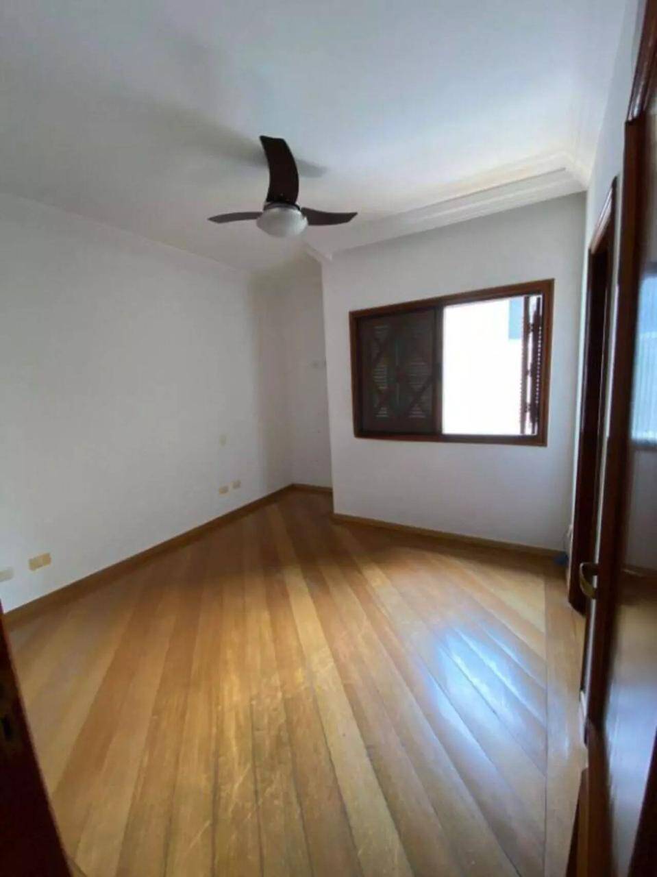 Apartamento para alugar com 5 quartos, 600m² - Foto 31