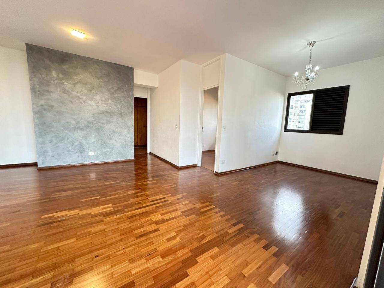 Apartamento à venda com 2 quartos, 80m² - Foto 4