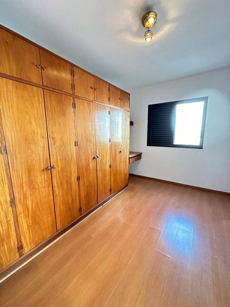 Apartamento à venda com 2 quartos, 80m² - Foto 18