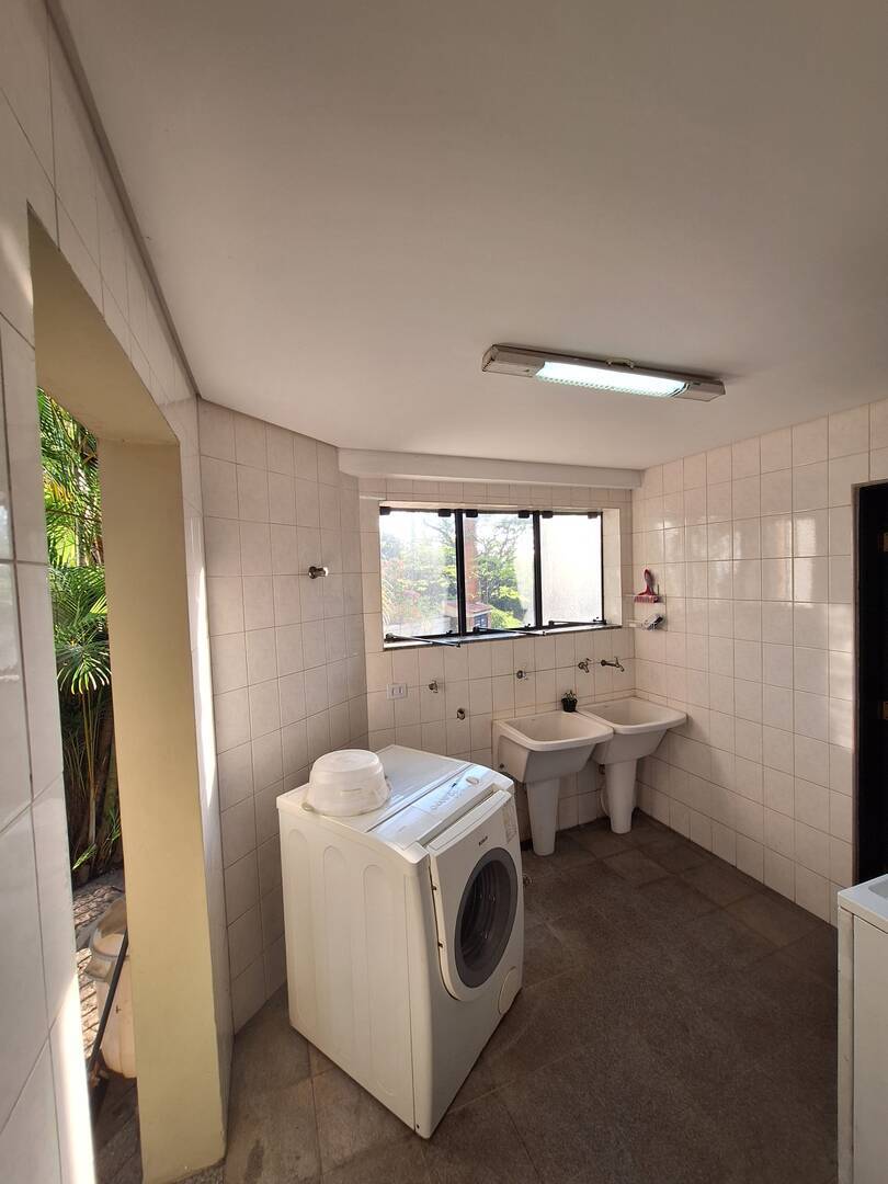 Apartamento para alugar com 4 quartos, 384m² - Foto 8