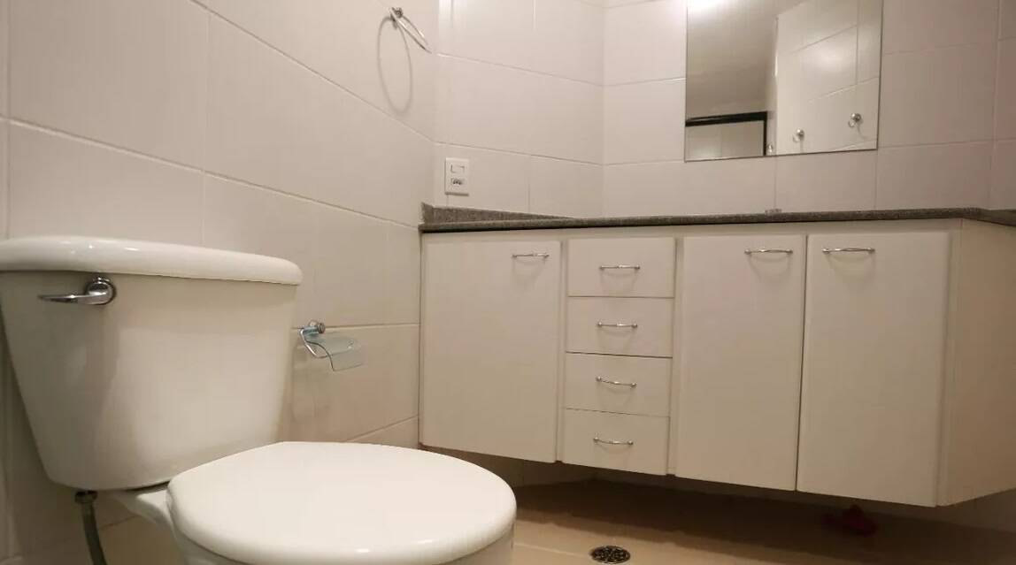 Apartamento para alugar com 2 quartos, 75m² - Foto 18