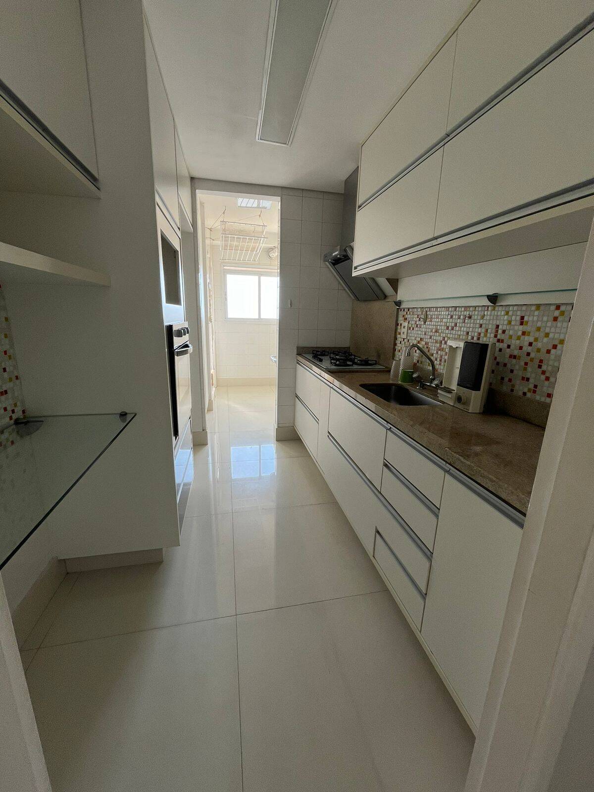 Apartamento para alugar com 2 quartos, 110m² - Foto 7